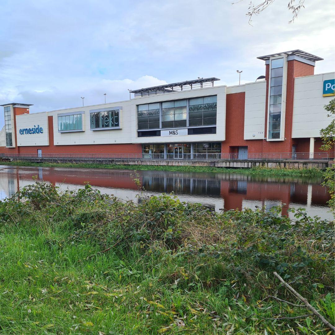 Christmas Shopping in Erneside Enniskillen